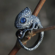 Load image into Gallery viewer, Wild Animal Ring. Sterling Silver Ring. Chameleon Ring, Handmade Jewelry.
