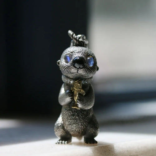 Sea Otter Pendant. 925 silver necklace. Animal Pendant. Handmade necklace.