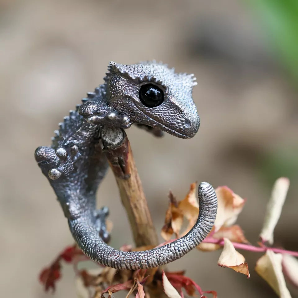 Wild Animal Ring. Crested Gecko Ring. Handmade Sterling Silver Ring. L BornToCreateWorkshop
