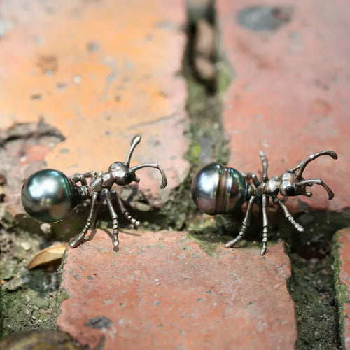 Ant Studs. Punk Studs. Gothic Studs. 925 Silver Earrings. Tahitian Pearl Earring