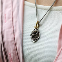 Load image into Gallery viewer, Reptile Animal Pendant. Eyelid/Giant Gecko. Handmade Sterling Silver Necklace.