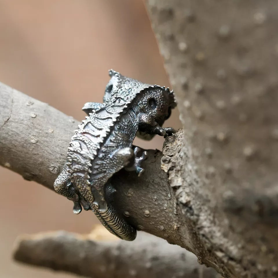 Wild Animal Ring. Crested Gecko Ring. Handmade Sterling Silver Ring. Lizard Ring